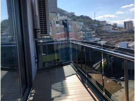 Appartamento - In Vendita - Via Dhimitër Konomi, Vlorë