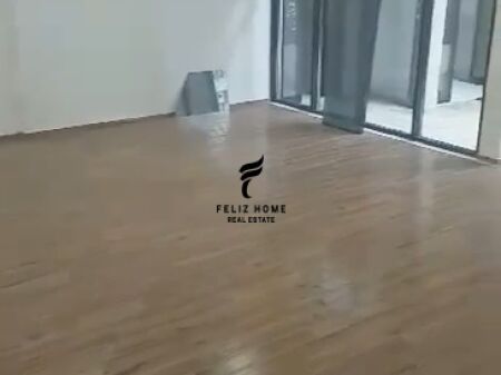 NEGOZIO IN AFFITTO 70 M2 BRRYL 85.000 LEKE FH-67610