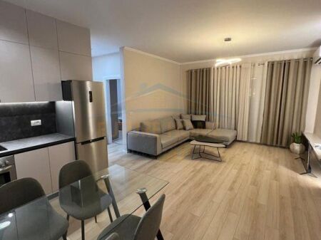 Affitto, Appartamento 1+1, Via Dibrës, Tirana.