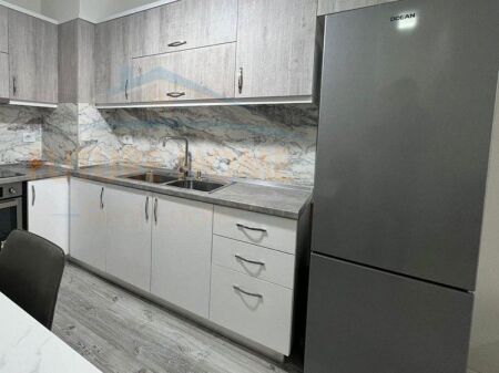 Affitto, Appartamento 2+1, Complesso Golden Park, Tirana