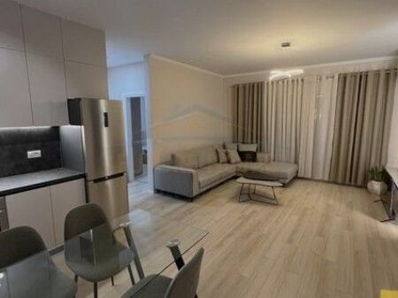 Qera, Apartament 1+1, Rruga e Dibrës, Tiranë.