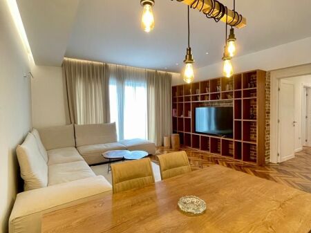 Apartament 2+1+ 2 tualete me qera tek Ambasador 3