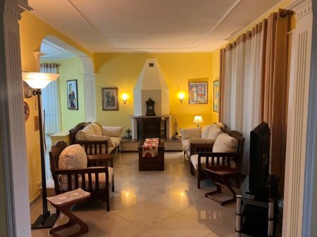  VILLA 2 FLOORS FOR RENT | Sauk