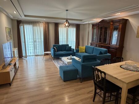 Jepet me qira apartament 2+1 i mobiluar  Tek Liqeni, kompleksi nobis  Kati i 5-të  Përfshihet parkimi  Çmimi: 1500 Euro/muaj
