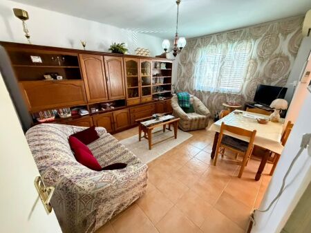Jepet me qira apartament 1+1  Allias, pranë Shkollës së Bashkuar  Çmimi: 35,000 lekë/muaj