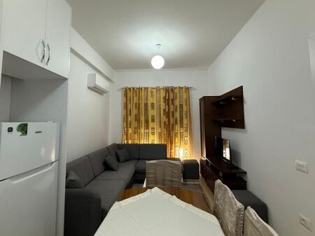  Apartment 1+1 for rent – Kadiu, Ali Demi  • Area: 65 m² • Floor: 5 residential • Typology: 1+1  Suitable apartment for couples or individuals, in a quiet area with good access to the city.  Price: 40,000 Lek / month  Contact us for more information or for a visit!