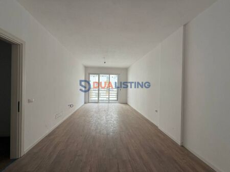 Shesim apartament 1+1 Kompleksi E88!
