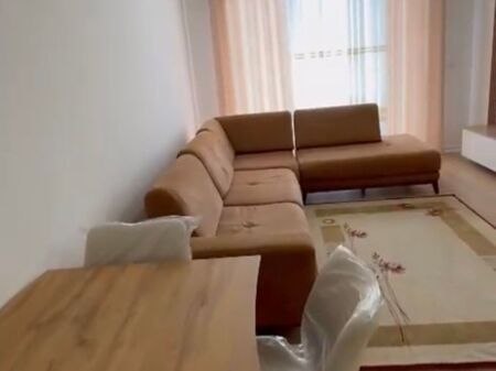Apartament 2+1 me qira tek 5 Maji