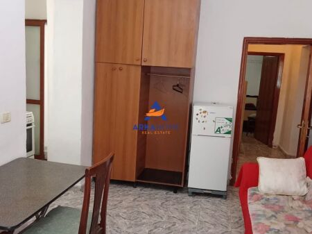 SHITET APARTAMENT 2+1 "MBRAPA AMBASADËS AMERIKANE, RRUGA E ELBASANIT" 150.000 EURO
