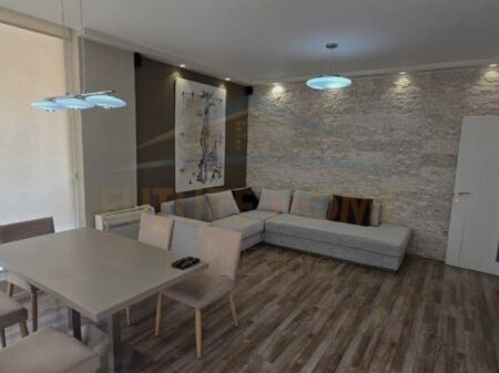 In vendita, Appartamento 2+1+2, Blocco delle Ville Selitë, Tirana