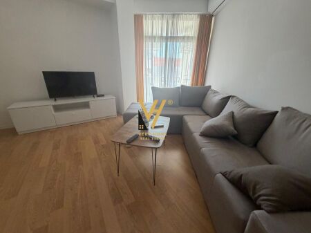 JEPET APARTAMENT 2+1+2+BLK ME QERA TE UNAZA E RE 60.000 LEKE