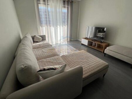 Qera, Apartament 1+1, Rruga 5 Majit,Tiranë.