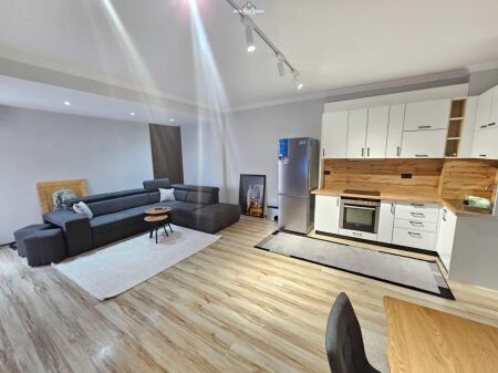 Apartament Me Qera 2+1 Tek Kodra E Diellit ( ID B2201467) Tirane