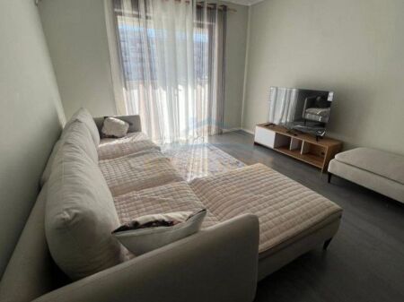 Qera, Apartament 1+1, Rruga 5 Majit,Tiranë.