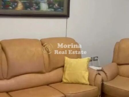 Rent | Private house 2 + 1 + Parking | Jordan Misja Street | 550 €/month