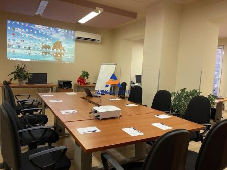 UFFICIO IN AFFITTO 120M2 "NEL CENTRO DI TIRANA, VICINO A TAIVANI" 160.000 LEKE