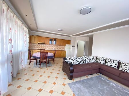 1+1/RentParis Municipality 50 000 lek