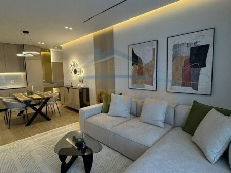 Shitet, Apartament 2+1+2, Golden Tower Residence, Rruga Mine Peza,