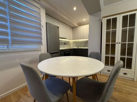Jepet me qira apartament 2+1 te rruga Mine Peza!