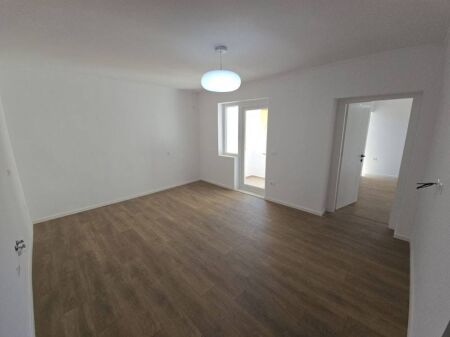  APPARTAMENTO 1+1 IN VENDITA – ZONA SUPER SCUOLA ROSSA! 