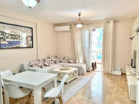 Apartament 2+1 ne Yzberisht per qera