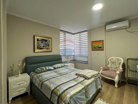 EPET APARTAMENT ME QIRA NË QENDËR. ID: 530281057-72