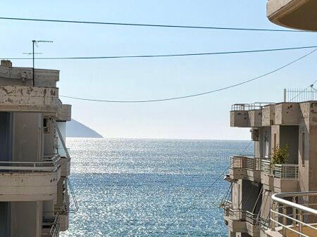 Shitet Apartament 2+1+2 Vlore 
