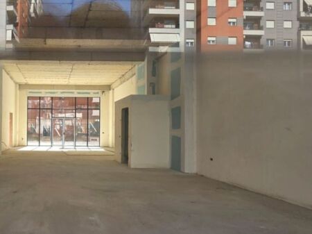 Locale commerciale in affitto