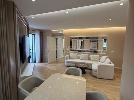 SHESIM APARTAMENT 2+1+2+ POST PARKIMI NE RRUGEN E DURRSIT PERBALLE COLOSSEO !!