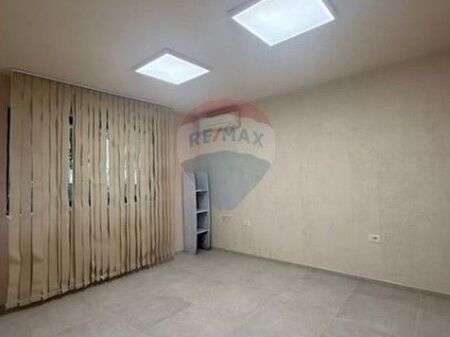 Ufficio in affitto a 21 Dhjetori ID: 530571004-35