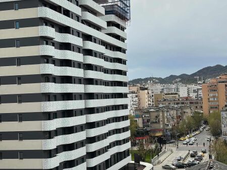 OKAZION Shitet apartament 1+1 te Corner Residence