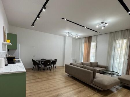  APPARTAMENTO 2+1 IN AFFITTO – SQUARE 21