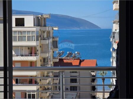  Appartamento 2+1 in affitto a Lungomare 