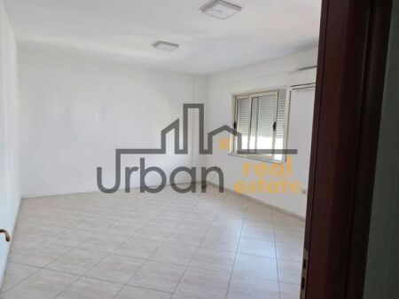 Affitto, Appartamento 2+1+2 , Via Jordan Misja, Tirana - 600€ |100m²