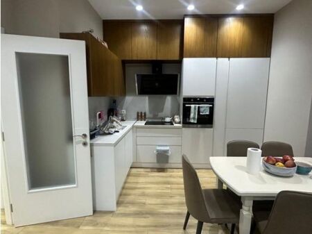 Appartamento 2+1+2 In Vendita vicino a Square 21, Tirana!
