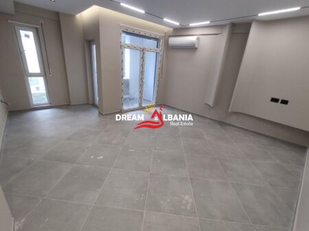 Jepet Apartament 2+1+2wc me Qera ne Rrugen 5 Maji prane Concord Center ( ID 42215523 )