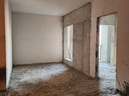 APARTAMENT 1+1 NE SHITJE TE SPITALI AMERIKAN