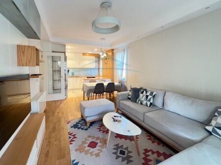 Rent, Apartment 3+1+2+ 2 Parking Spaces, Paris Commune