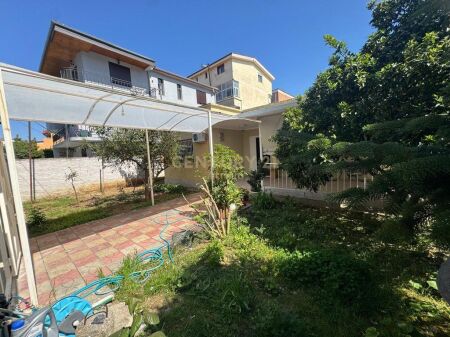 VENDESI PRIVATO IN VENDITA CON SUPERFICIE TERRENO 287 M2 VICINO ALL'OSPEDALE AMERICANO 2!