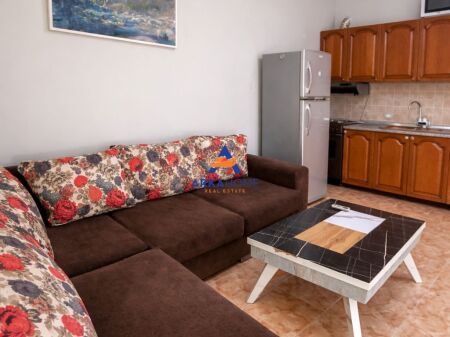 SHITET APARTAMENT 1+1+BALLKON "VASIL SHANTO,PRANË VODAFONE" 155000 EURO