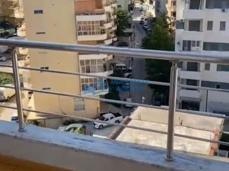  Apartament 1+1 për shitje – Lungomare, Vlorë | pranë detit