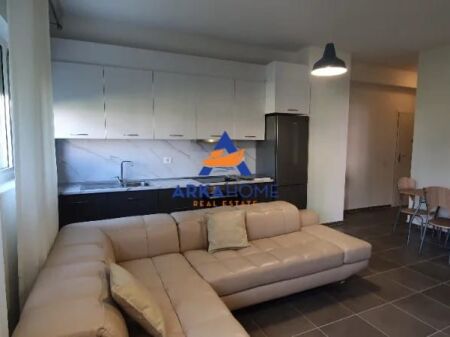 JEPET APARTAMENT ME QERA 2+1+BALLKON "RRUGA PASHO HYSA, ALI DEM" 45000 LEKE