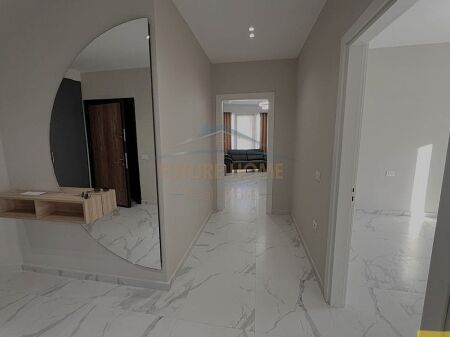 In vendita, Appartamento 2+1+Veranda, '' Urban Gate '' Residence, Nuovo Anello, Tirana