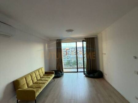 Vendesi appartamento 2+1+2+posto auto Residenza Futurehome