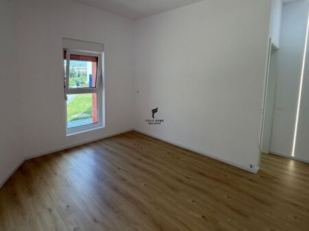 UFFICIO IN AFFITTO 60 M2 ALI DEMI 50.000 LEKE  FH-68737