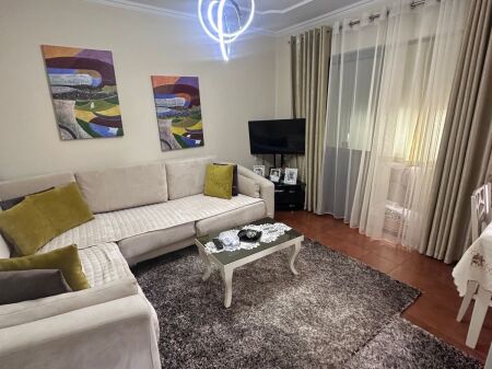 FOR RENT APARTMENT 1+1 – PORCELAN, XHURA MOSQUE