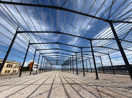 WAREHOUSE FOR RENT NEAR THE METER ON THE HIGHWAY, DURRES