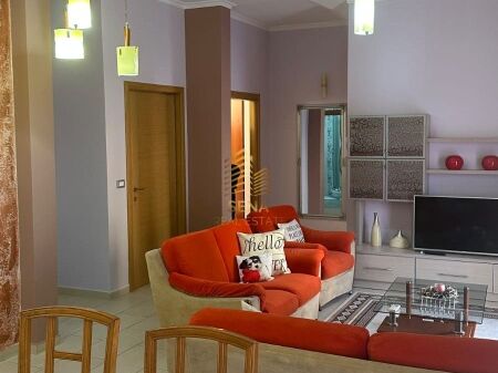 Qira, Apartament 3+1+blk+Post Parkimi, Komuna e Parisit, 80.000 Leke/muaj
