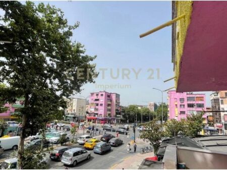  Fast Food for Sale near Zogu i Zi – Super favorable location 10,000 €