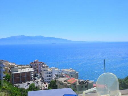 Apartment 2+1 with sea view